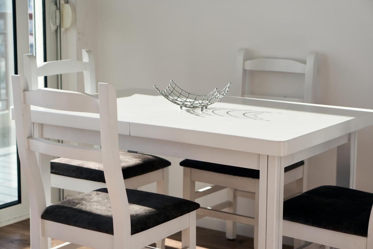 Central Beach Apartment Saranda Dış mekan fotoğraf