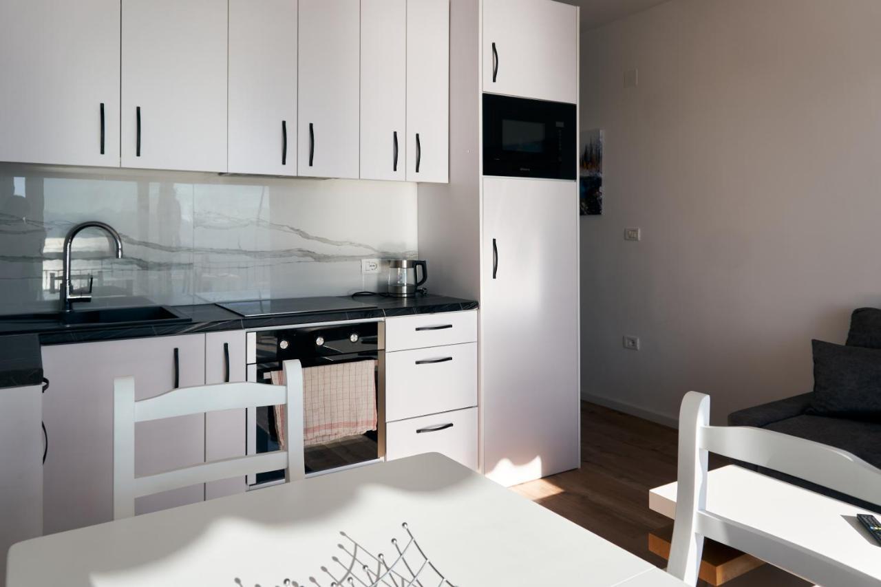 Central Beach Apartment Saranda Dış mekan fotoğraf