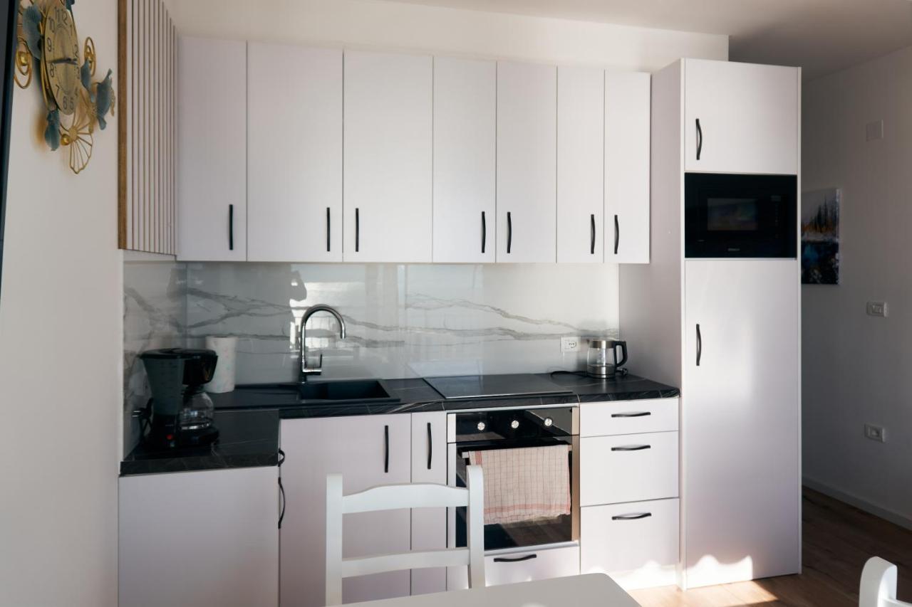 Central Beach Apartment Saranda Dış mekan fotoğraf