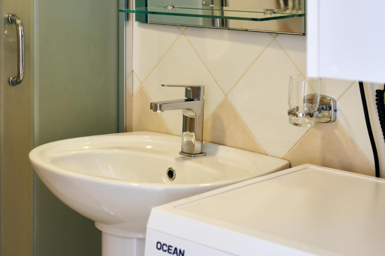 Central Beach Apartment Saranda Dış mekan fotoğraf